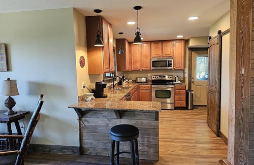 Franklin House | Awesome View with EV Charger!