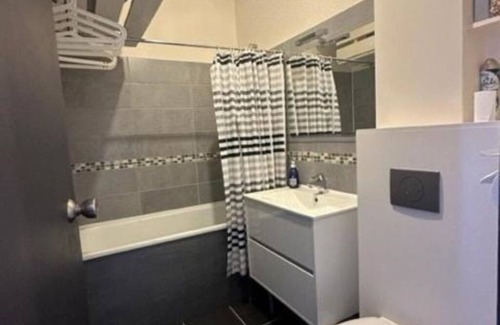 Ax-les-Thermes Apartment | Ax 3 domaines 4-person apartment at the foot of the slopes