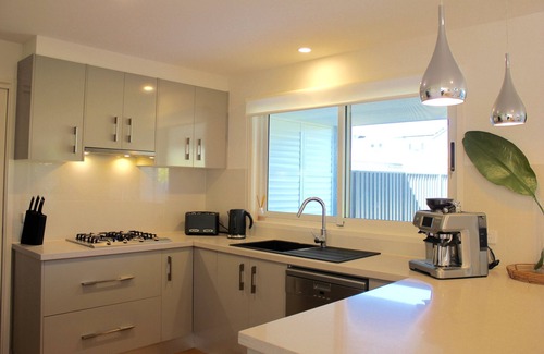 Culburra Beach Villa | Ayada villa at Culburra Beach - Pet friendly and 1 min to Beach!