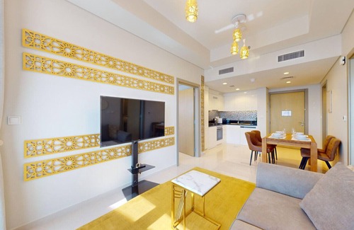 Sheikh Zayed Road Apartment | Aykon City - Two Bed with Mesmerizing City View