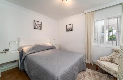 Marbella Apartment | Azahara I, 25A small cozy apartment with great views located in the popular area of Nueva Andalucia