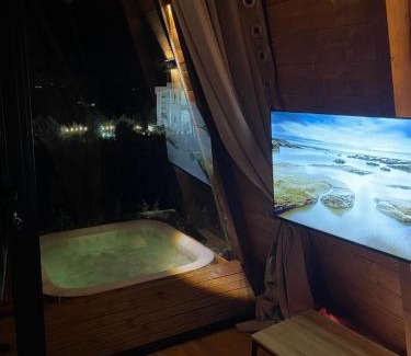 Tirana Villa | Azalea 2, Cozy Wooden Villa