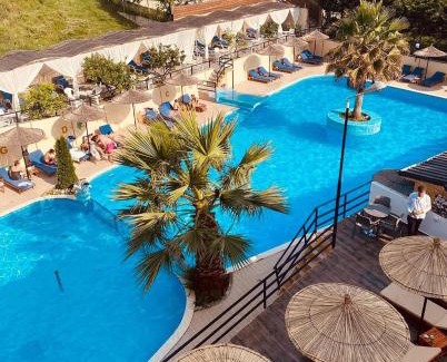 Tirana Villa | Azalea 2, Cozy Wooden Villa