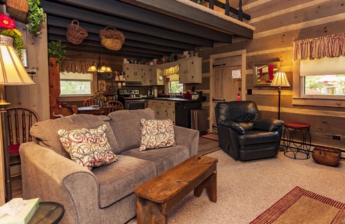 Blowing Rock Cabin | Azalea Cabin on Main St Blowing Rock