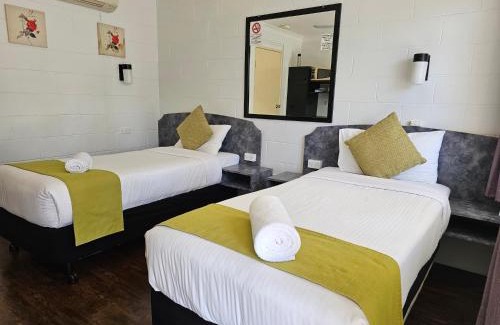Coonabarabran Hotel | Azalea Motel