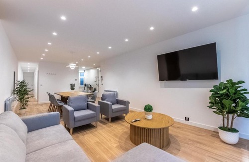 Bilbao City Centre Apartment | Azkuna Home Apartment