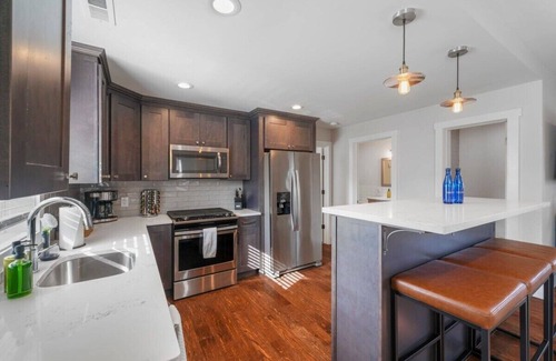 Saratoga Springs Apartment | Azure Loft by Saratoga Stays