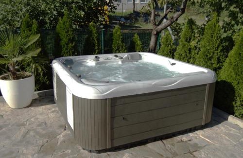 Trebinje Apartment | Azzurro Apartments with Swimming pool & Jacuzzi