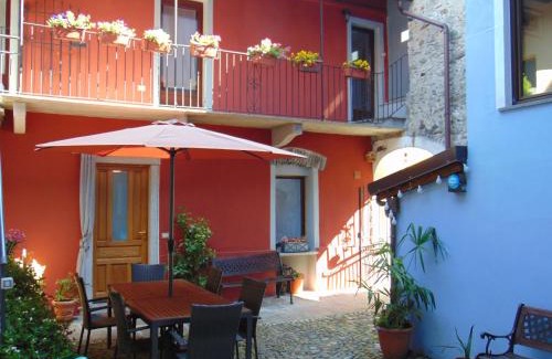 Omegna Bed & Breakfast | B&B Antica Corte