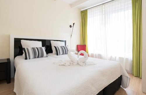 Overtoomse Sluis House | B&B Canaliscious