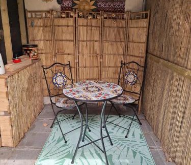 Noordgouwe Bed & Breakfast | B&B de Gouwe Tijd, suite "Gouden Ginkgo"
