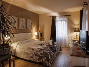 Ljubljana Bed & Breakfast | B&B Dvor Tacen