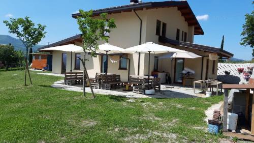 Maiolo Bed & Breakfast | B&B EcoAntico casa in paglia
