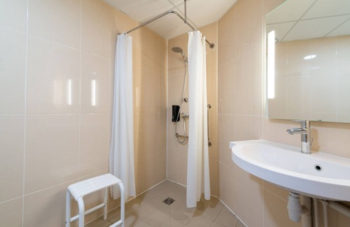 Cholet Hotel | B&B HOTEL Cholet Sud