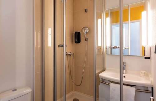 Secteur 4 Hotel | B&B HOTEL Grenoble Centre Verlaine