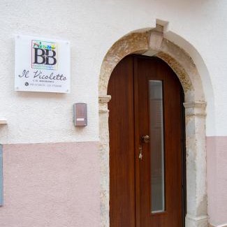 Pratola Peligna Bed & Breakfast | B&B Il vicoletto