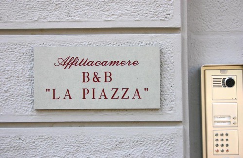 Careggi Rifredi Bed & Breakfast | B&B La Piazza