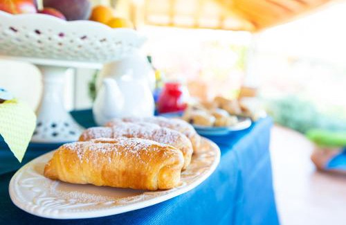Chia Bed & Breakfast | B&B La Vela Chia