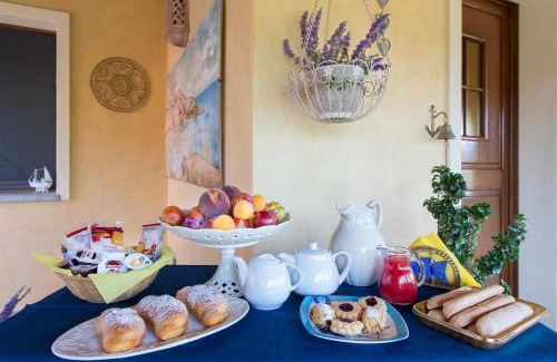 Chia Bed & Breakfast | B&B La Vela Chia