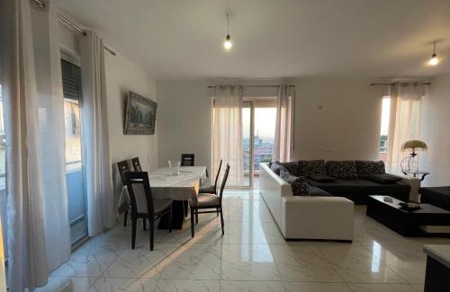 Tirana Bed & Breakfast | B&B - Private rooms 3