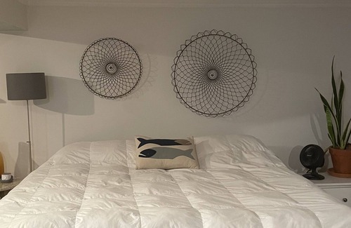 Beverly House | B&B style room near Salem north of Boston