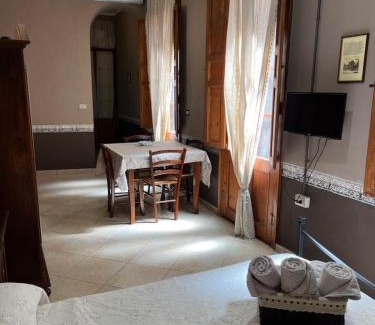 Iglesias Historic Centre Bed & Breakfast | B&B Su Maimoni