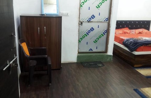 Mathura House | B M little cottage