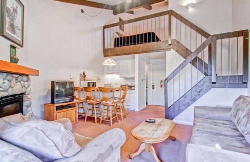 Yosemite West Condo | (B212) Loft Condominiums