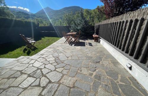 Benasque Apartment | B49 - Bajo con Jardín Peguera - Villmor