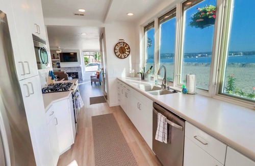 Mission Beach Condo | B5328 Bayside Bliss - Two Bedroom Apartment, Sleeps 6
