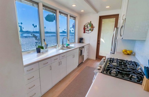 Mission Beach Condo | B5328 Bayside Bliss - Two Bedroom Apartment, Sleeps 6