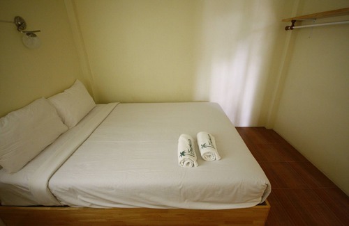 Khanom Hotel | Baan Chomlay Resort