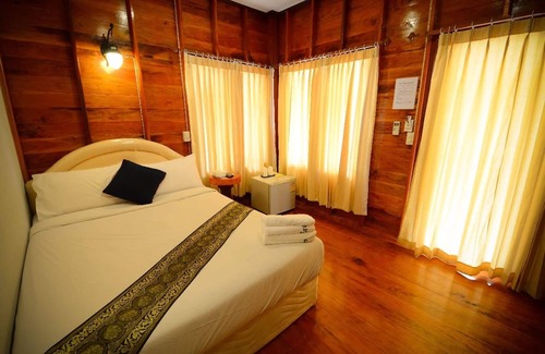 Khanom Hotel | Baanchaylay Resort