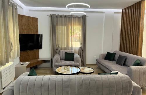 Vlore Villa | Babo's Villa