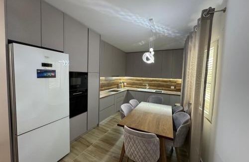 Vlore Villa | Babo's Villa
