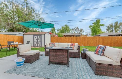Arvada House | Backyard BBQ Retreat: Central 3bd - Prime Location