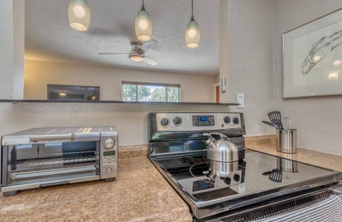 Fruita House | Backyard Oasis, Fire Pit & Fenced!
