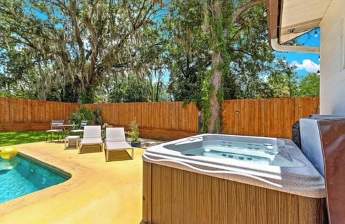 Ocala House | Backyard Oasis w/pool & hot tub