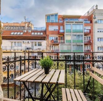 Csarnok negyed Apartment | Bacso Terrace Apartment