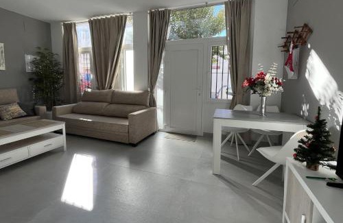 Old Town Baeza Apartment | Baeza aloja cuenta con servicios a 1 y 5 minutos