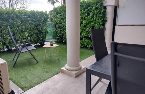 Mandelieu-La-Napoule Apartment | Bagatelle Studio 3étoiles rez de jardin Axelle LocAppart