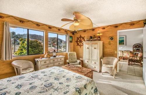 Avalon House | Bahia Vista A23