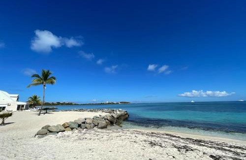 Nettle Bay Apartment | Baie Nettlé - Sea view