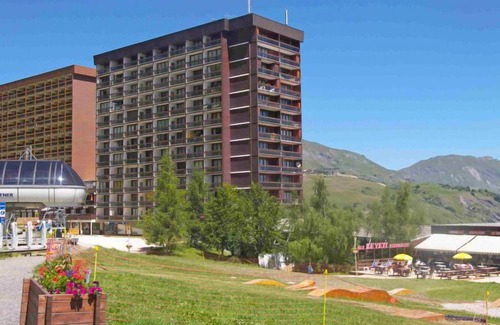 Villarembert Apartment | Baikonour by Interhome