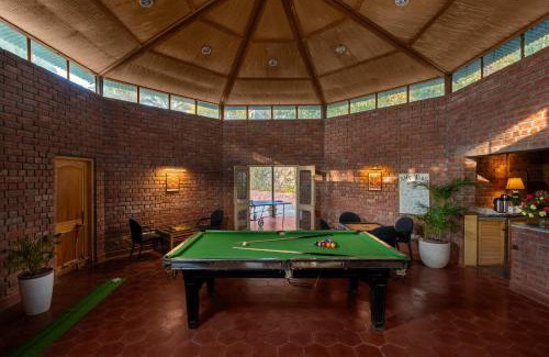 Kasauli Hotel | Baikunth Resort, Kasauli by Leisure Hotels