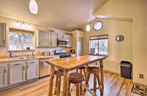 Bailey House | Bailey Getaway w/Hot Tub & Game Room!