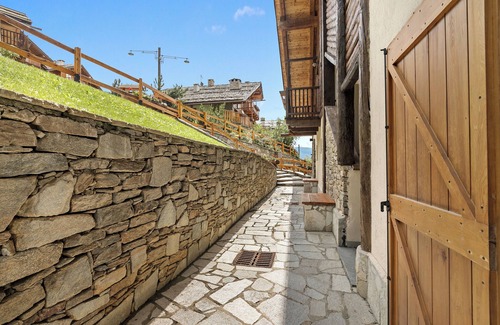 Bardonecchia Apartment | Baita 6 - Shared Terrace Studio 108, Bardonecchia, Italy