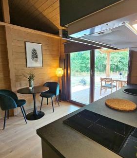Reggello Ski Chalet | Baita nel bosco in Toscana con vasca esclusiva
