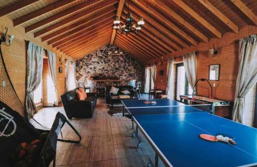 San Antonio de las Minas Ski Chalet | Baja Vineyard Lodge - Luxury in Valle de Guadalupe with pool