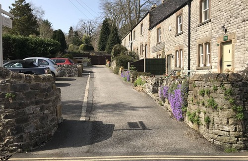 Bakewell Cottage | Bakewell One Bedroom Cottage In A Peaceful Location With Parking Space.